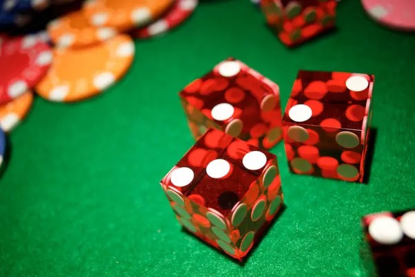 mpo222 slot roulette mobile app during live spin with betting interface